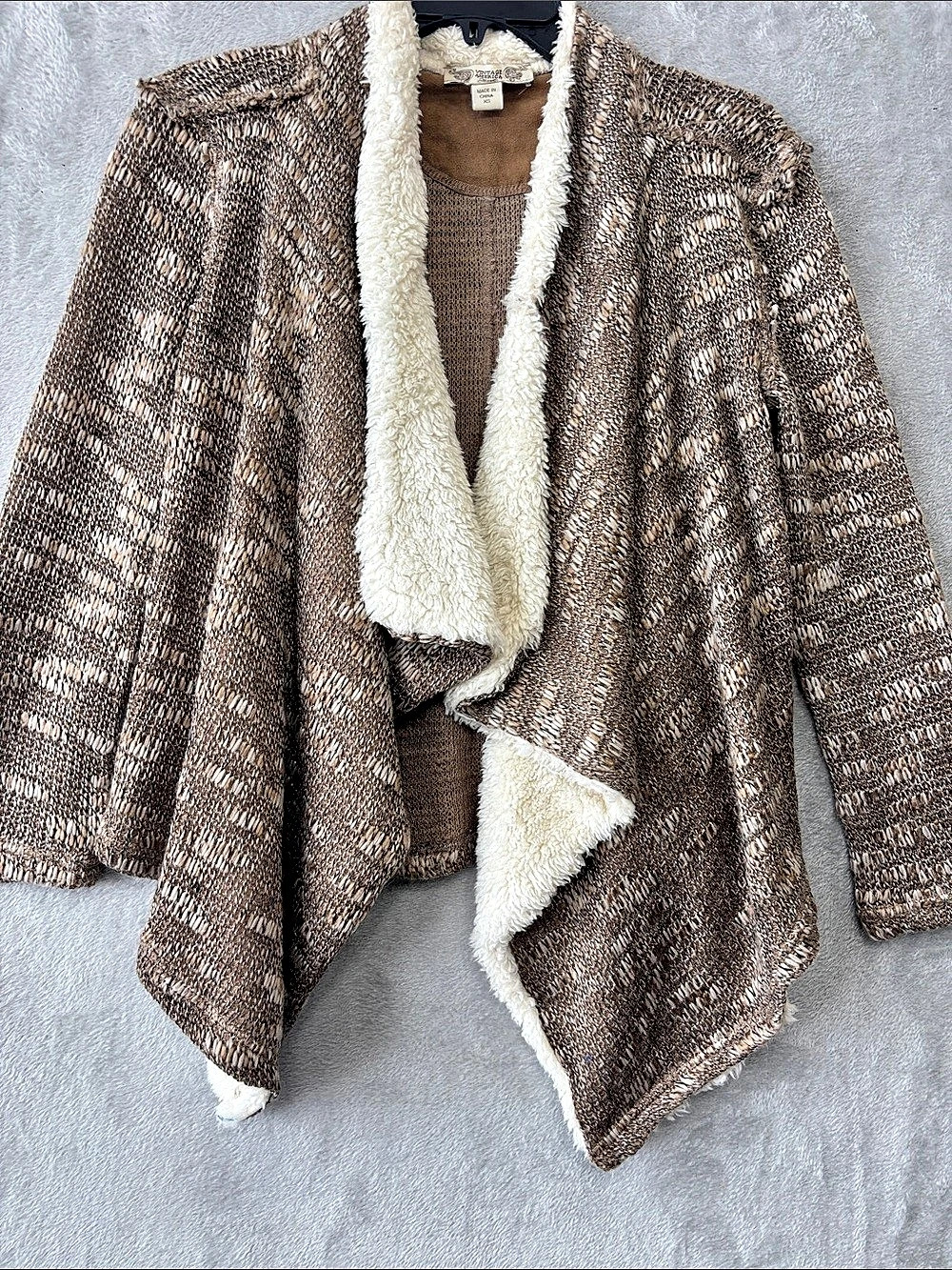 Vintage America Collection Brown & Cream Sherpa Trim XS